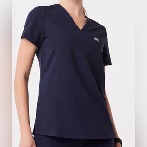 FIGS Catarina One-Pocket Scrub Top
